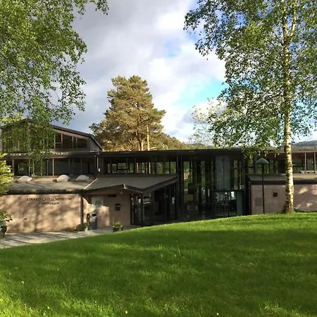 Stylish At Hop * Bergen